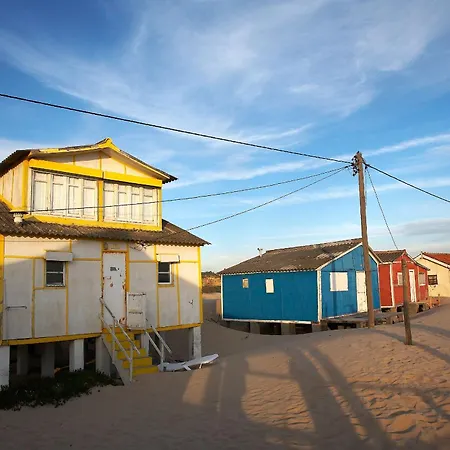 Sea View & Sundown, 150m From The And Surf Spots Daire Costa da Caparica