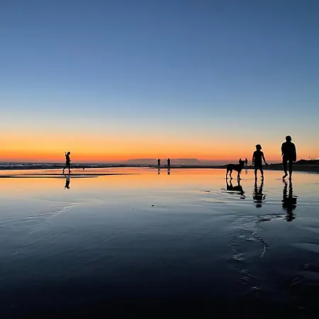 Sea View & Sundown, 150m From The And Surf Spots Daire *