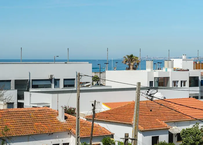 Sea View & Sundown, 150m From The And Surf Spots * Costa da Caparica